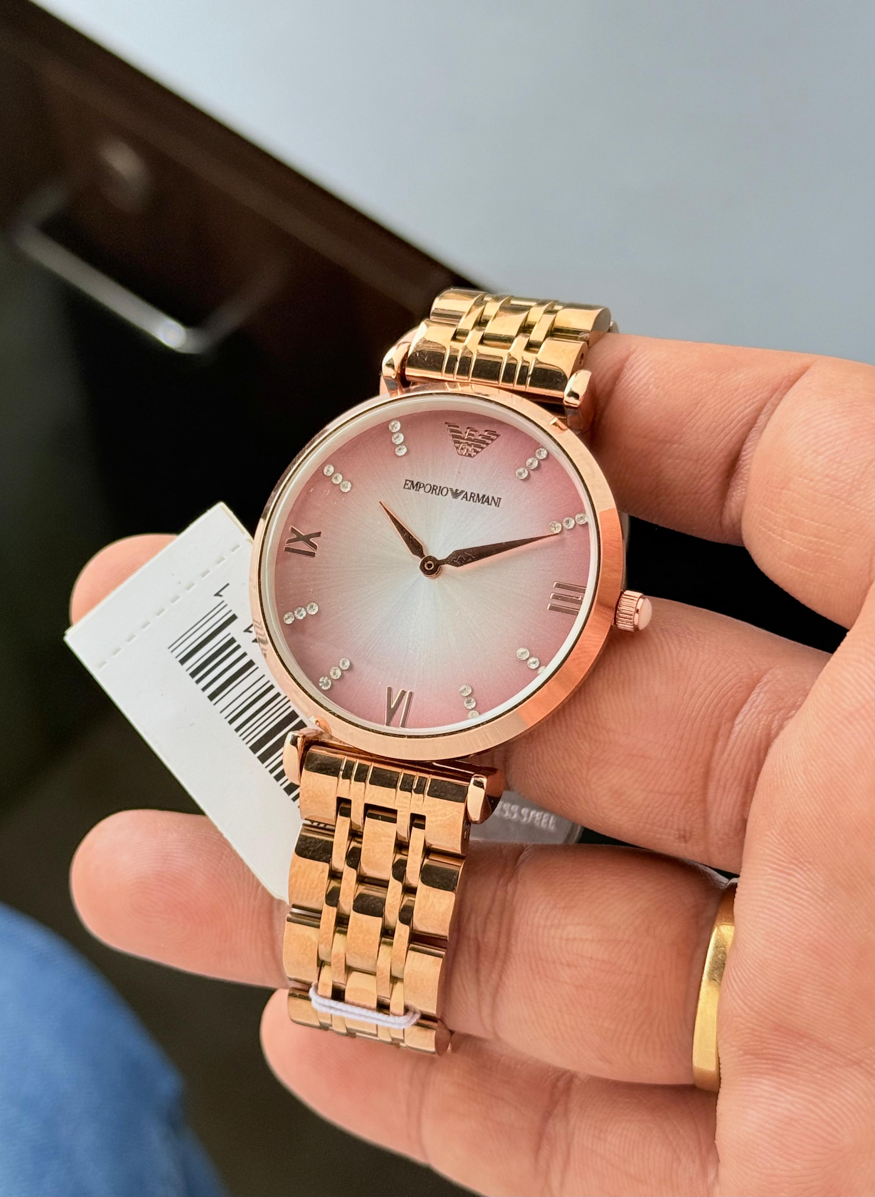 Armani sleek Analog watch with explode Gianni T-Bar dial First Copy Watches